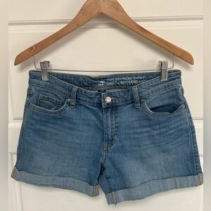 Gap sexy boyfriend shorts like new 🥰